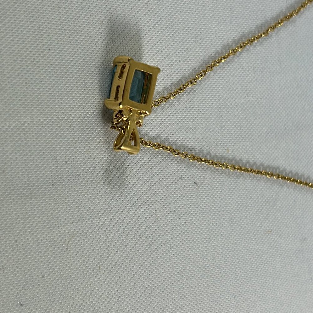 Gold Tone Faux Blue Topaz Square Pendant Chain Necklace 18" Delicate Dressy - Picture 4 of 6